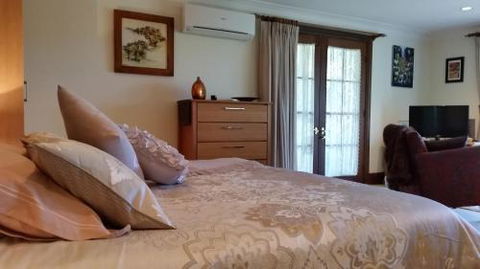 Bellbird Cottage B & B - Cruises Travel 4