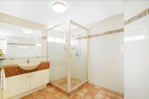 La Promenade - Tourism Guide 7