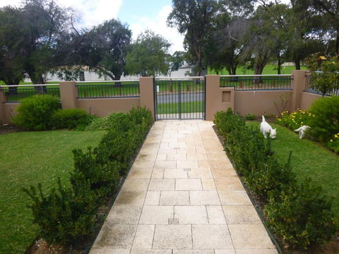 Santa Maria Executive B & B Fremantle - Travel Search 3