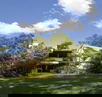 Glass House Mountains Ecolodge