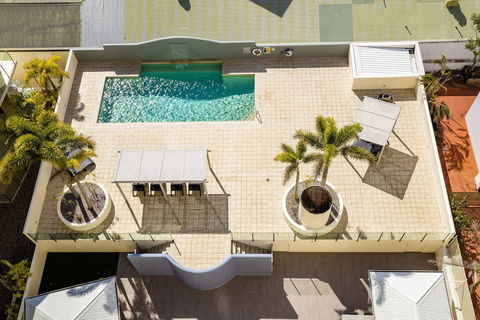 Jack & Newell Holiday Apartments - Tourism Guide 2