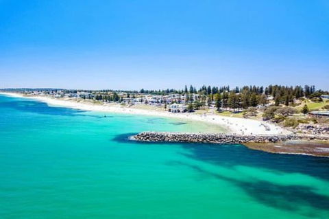Cottesloe Beach Chalets - Travel Search 1