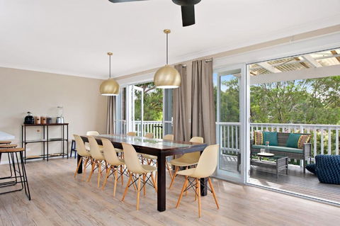 Southern Belle Mollymook - Travel Search 7