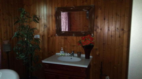 GOLDEN LACE B & B - Travel Search 3