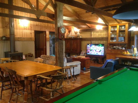 Mud Hollow Barn - Tourism Guide 3