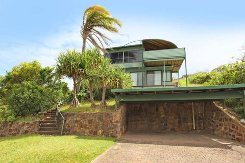 38 Pacific Terrace Coolum Beach Linen Supplied - Travel Search 5
