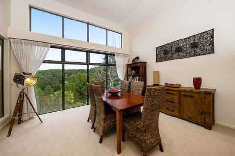 Ravensbourne Escape Silverwood Lodge - Travel Agents 5