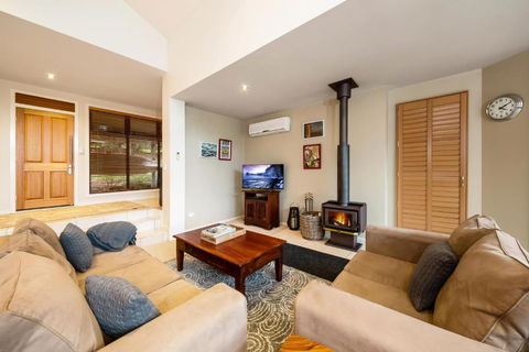 Ravensbourne Escape Silverwood Lodge - Travel Agents 1