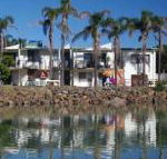 Beachfront 2 25 Willow Street - Cruises Travel
