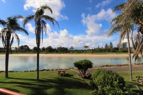 Beachfront 3 25 Willow Street - Tourism Guide 4