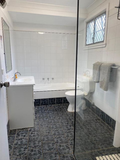 Allamanda House 3 Willow Street - Tourism Guide 4
