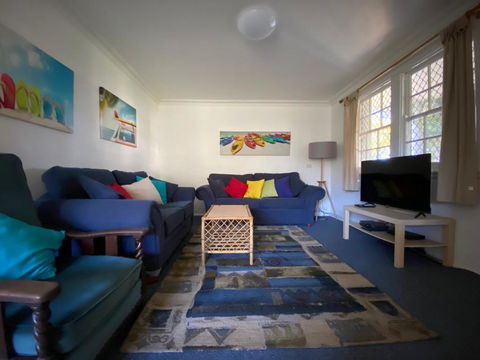 Allamanda House 3 Willow Street - Tourism Guide 3