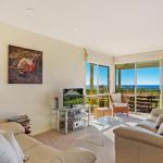 Beach Breakers Apartment Stunning Views - Tourism Guide 0
