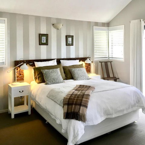 The Residence KVee In The Heart Of The Village - Tourism Guide 2
