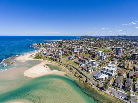 Beachcomer Unit 1 The Entrance NSW - Travel Search 5
