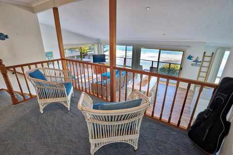 Kalimna Blue Bay NSW - Travel Search 5