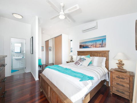 One Mile Cl Townhouse 22 26 The Deckhouse - Tourism Guide 3