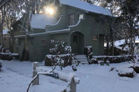 Bindi Alpine Getawayss Chalet At Tower Rd - Cruises Travel 0