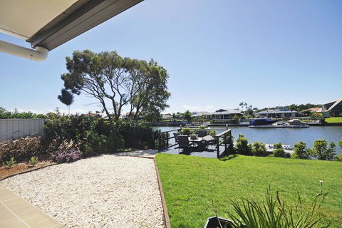 Bribie Island Canal Holiday Destination - Travel Search 1