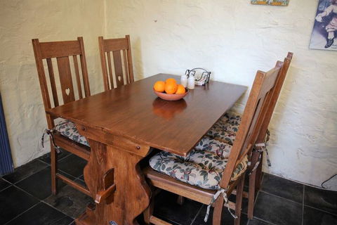 Griffiths Cottage - Tourism Guide 6