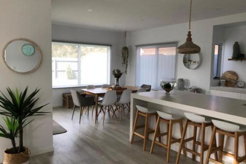 Cove Place Retreat Luxury Accommodation Phillip Island - Travel Agents 5