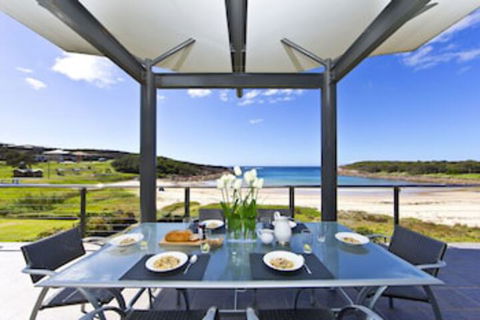 Sails On The Beachfront Exclusive Seaside Home - Tourism Guide 0