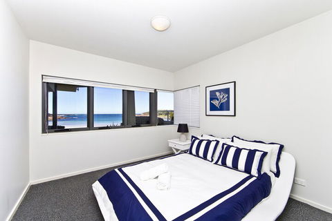 Sails On The Beachfront Exclusive Seaside Home - Tourism Guide 2