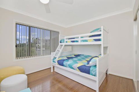 SEAVIEW DREAM Bonny Hills - Travel Agents 2