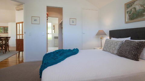Utopia Beach House - Cruises Travel 3