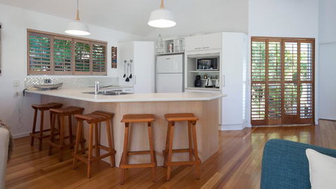 Utopia Beach House - Cruises Travel 1