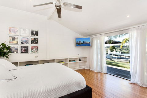 A PERFECT STAY - Aria - Tourism Guide 6