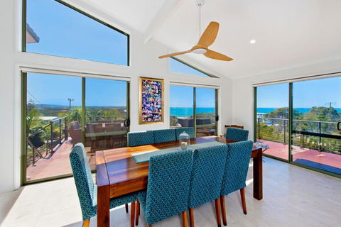Panorama Beach House - Travel Agents 2