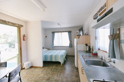 Wonboyn Cabins & Caravan Park - Tourism Guide 2