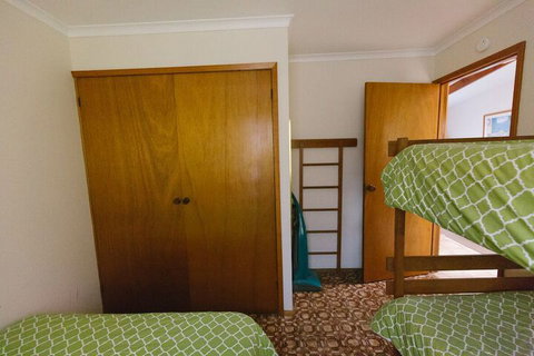 Wonboyn Cabins & Caravan Park - Tourism Guide 7