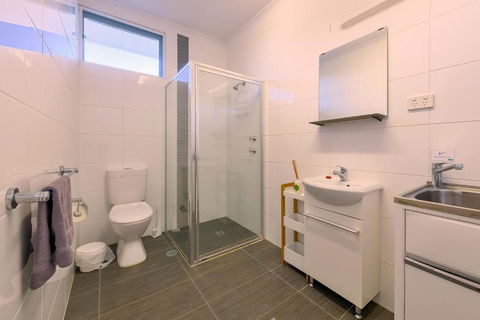 Getaway Villas Unit 38 5 1 Bedroom Self Contained Accommodation - Travel Agents 7