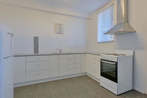 Getaway Villas Unit 38 5 1 Bedroom Self Contained Accommodation - Travel Agents 6