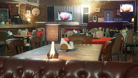 Northampton Motor Hotel - Travel Agents 5