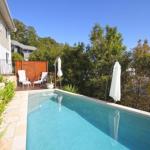 STUNNING HOME WITH SPECTACULAR VIEWS & CLOSE TO THE BEACH - Travel Search 1