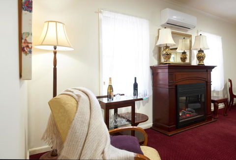 Grand Central Hotel - Tourism Guide 3