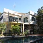 20 Orania Court Spacious Home With Swimming Pool - Travel Search 0