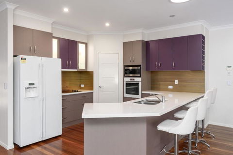 7 Ibis Court Spacious Family Home With Large Outdoor Area Swimming Pool & Ample Parking - Travel Search 2
