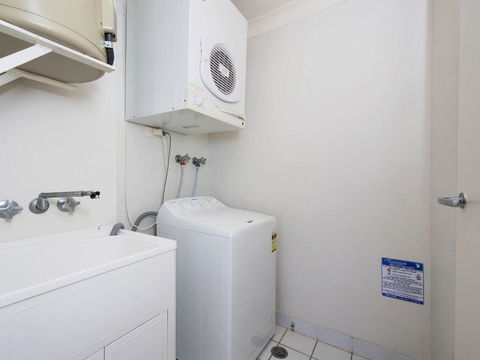 5 Casuarinas 33 Soldiers Point Road Superb Waterfront Unit - Tourism Guide 2