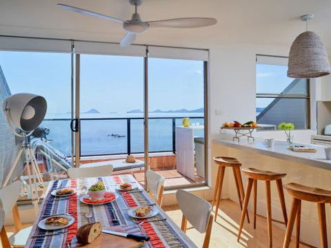 5 Casuarinas 33 Soldiers Point Road Superb Waterfront Unit - Tourism Guide 3