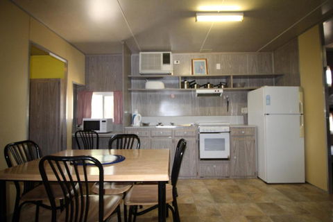 Lazy Days Caravan Park - Tourism Guide 4