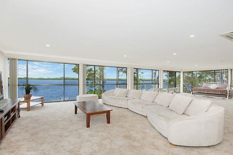 Surfside At Shellys - Tourism Guide 2