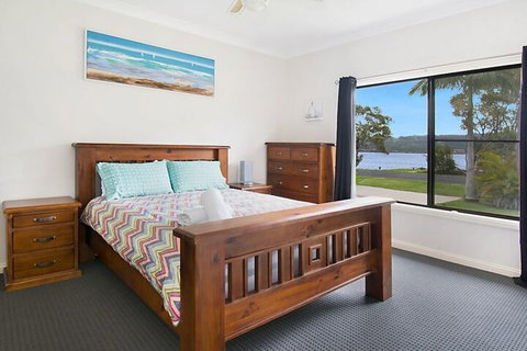 Robins Place - Tourism Guide 5
