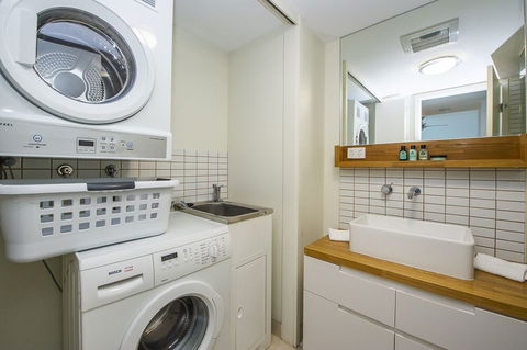 1 Bright Point Apartment 5301 - Travel Search 1