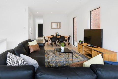 BOUTIQUE STAYS Murrumbeena Place 1 - Travel Search 4