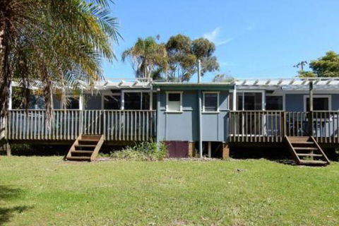 1 / 9 Donlan Rd Donlans Delight - Tourism Guide 7