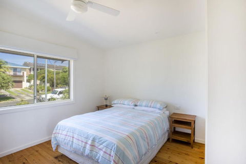 11 Riley St. Stylishly Modern - Tourism Guide 3